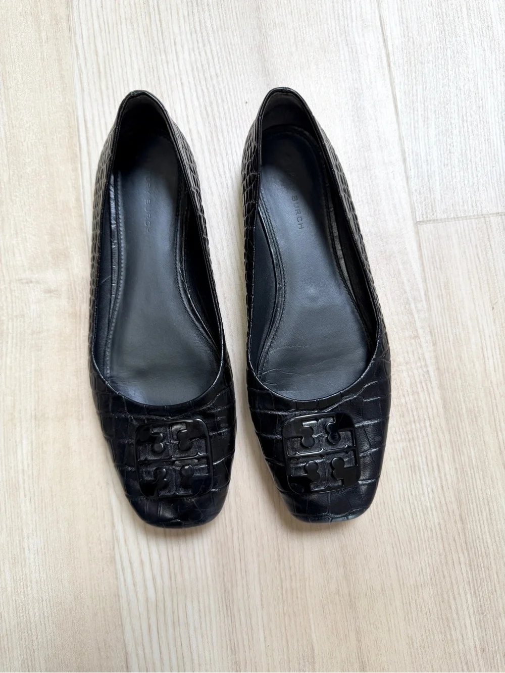 TORY BURCH georgia square toe black leather croc embossed ballet flats / 7.5
